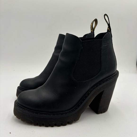 Dr. Martens Women’s 5 Black Leather Hurston Chelsea Heeled Ankle Boots